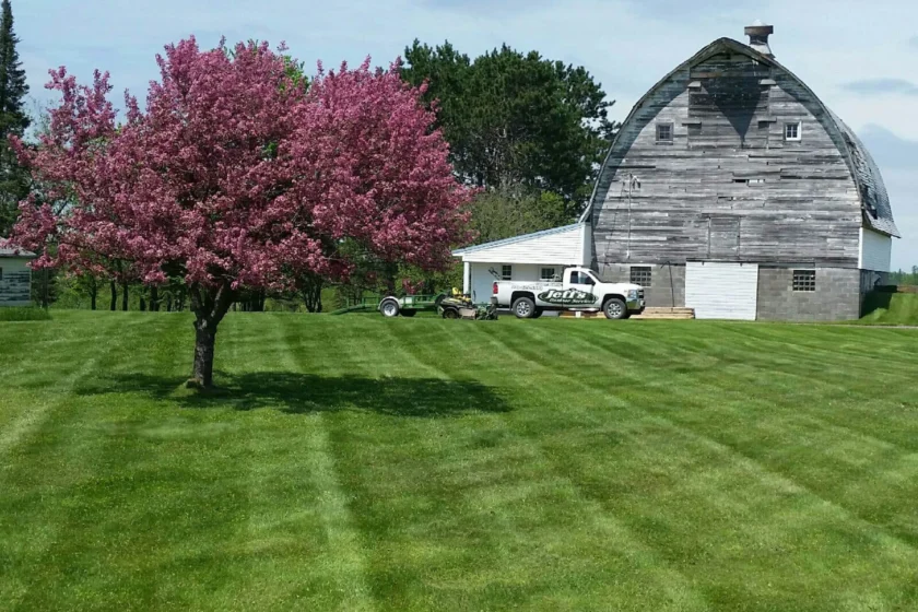 Pine City, MN Lawn Maintenance Company