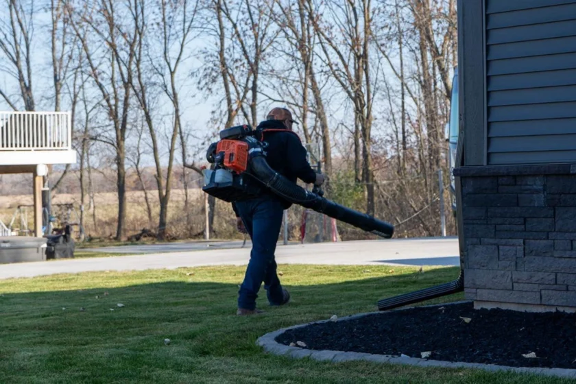 Cambridge, MN Lawn Maintenance Company