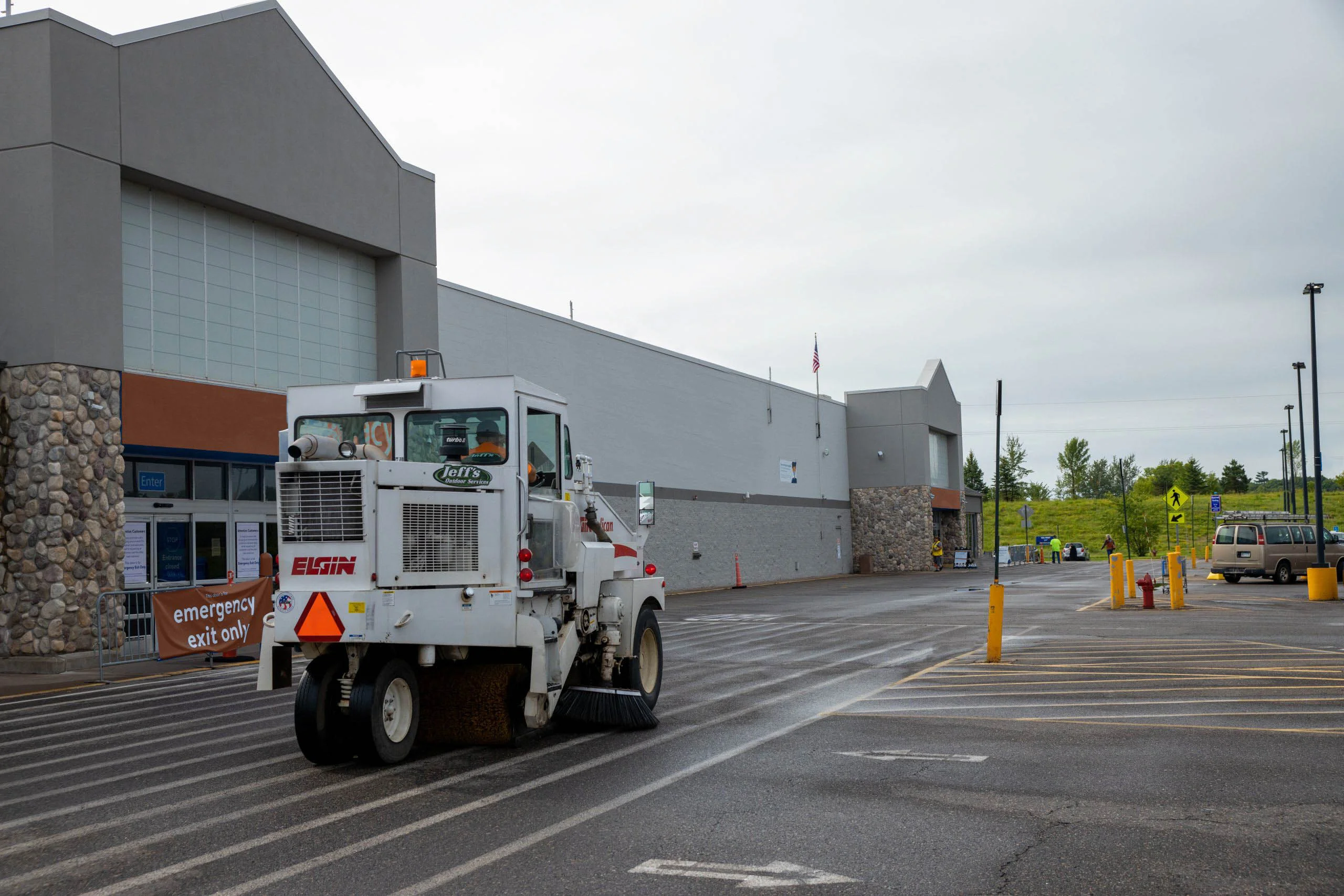 Parking Lot & Street Sweeping